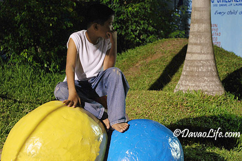Kid @Peoples Park, Davao City