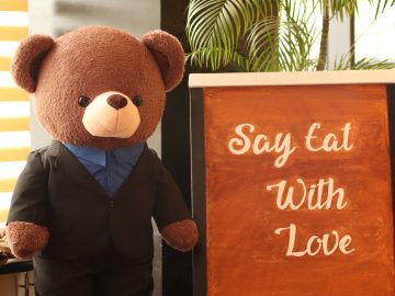 Seddy dresses up for the occasion at Misto at Seda Abreeza
